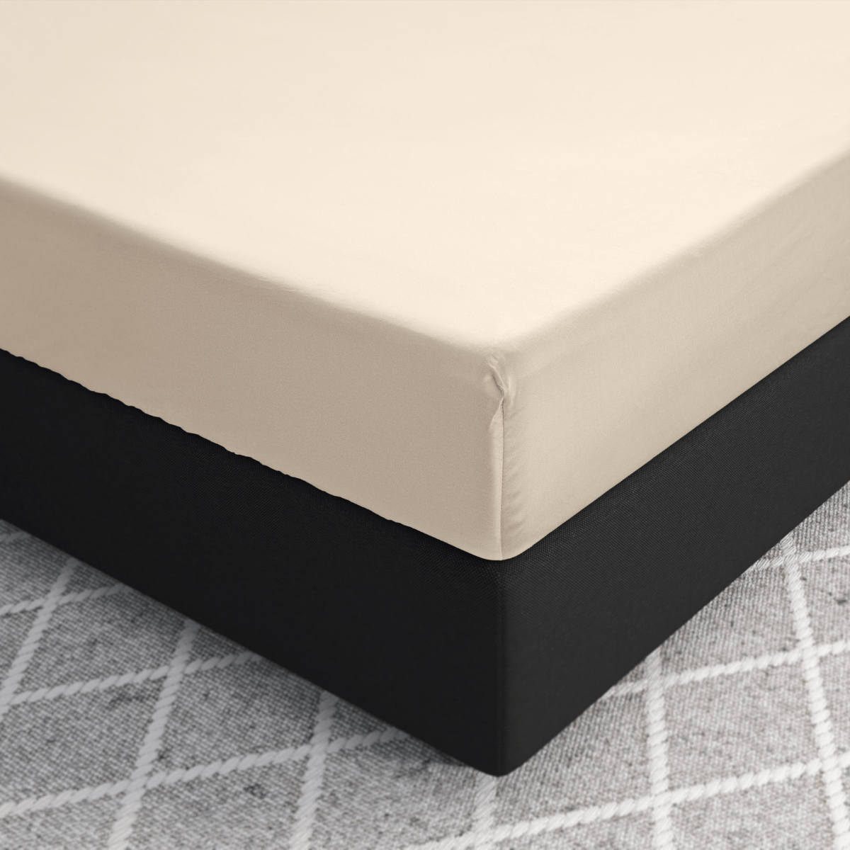 Zelesta Primaviera Satin Deluxe Fitted Sheet Sand image