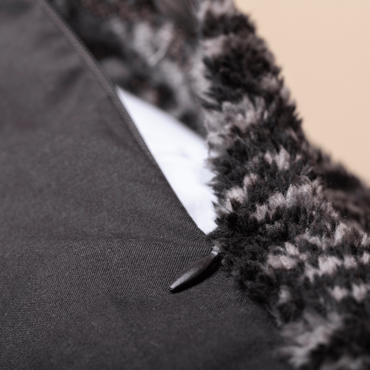 Sfeerbeeld van Zelesta Teddybed Kussensloop Set van 2 - Panter Anthracite