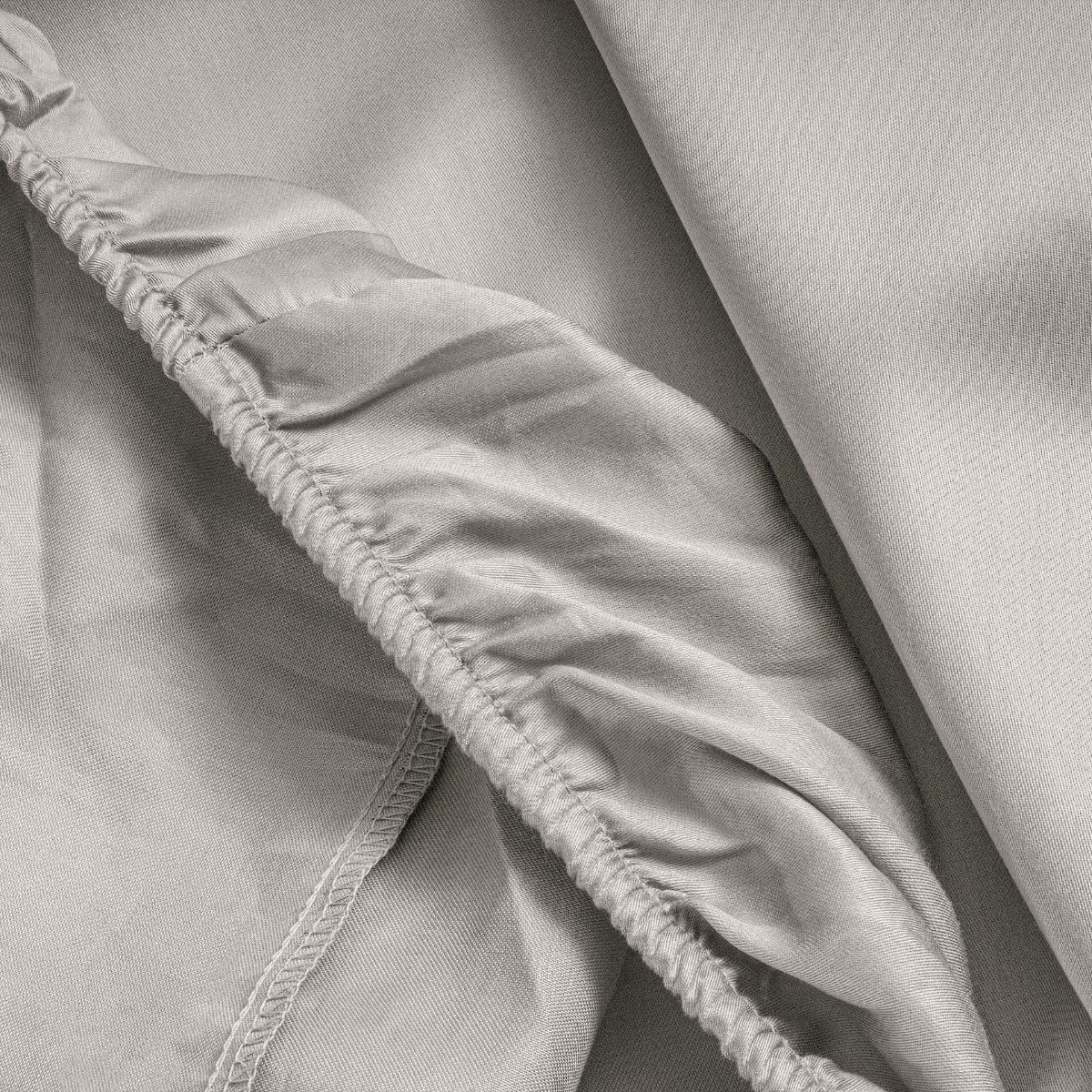 Zelesta Primaviera Satin Deluxe Fitted Sheet Cream image