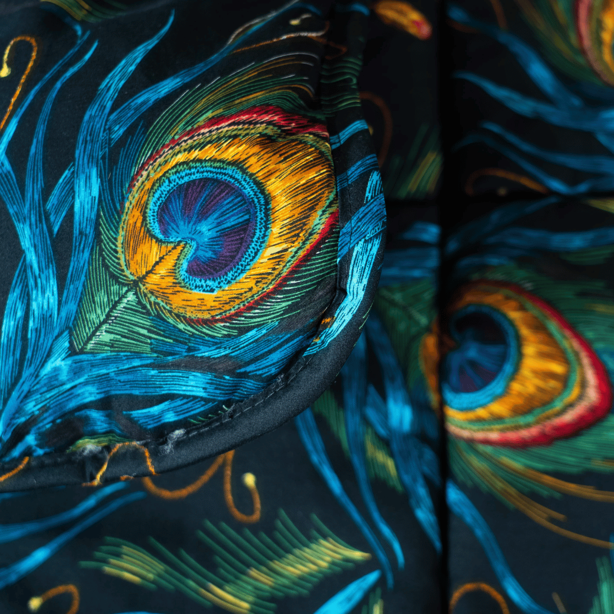 Zelesta Comfort Design 4-Season Duvet - Peacock Feathers image
