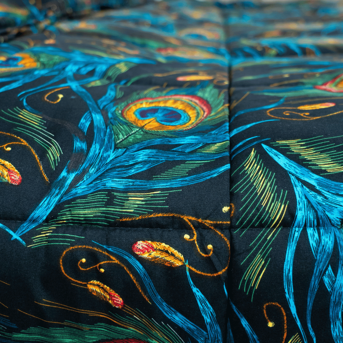 Zelesta Comfort Design 4-Season Duvet - Peacock Feathers image