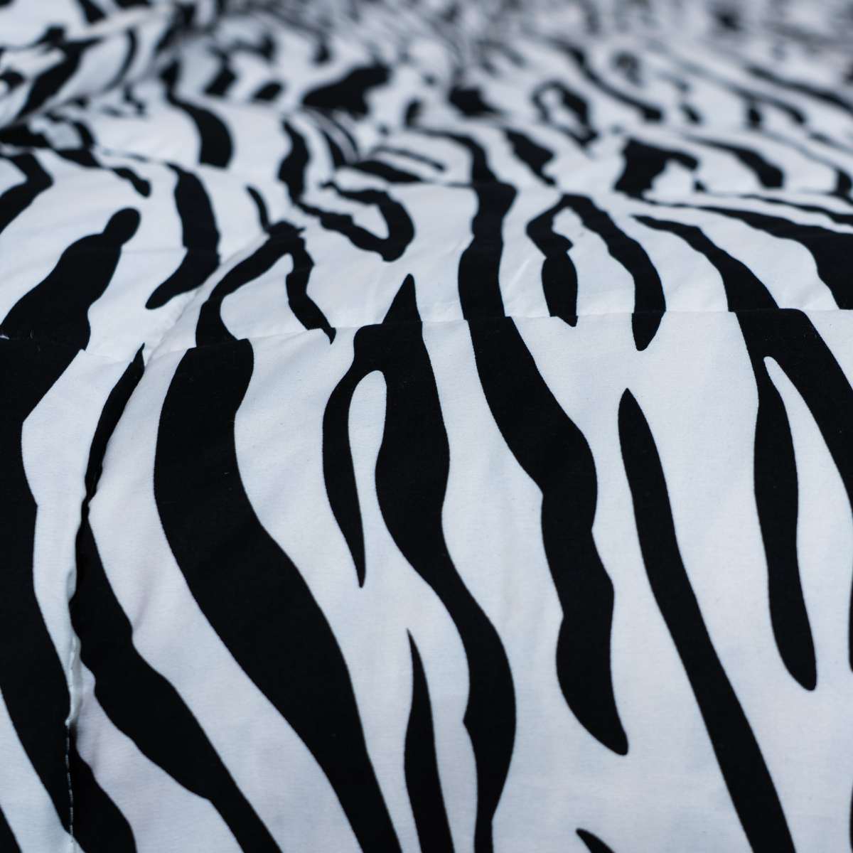 Zelesta Comfort Design 4-Season Duvet - Zebra Skin image