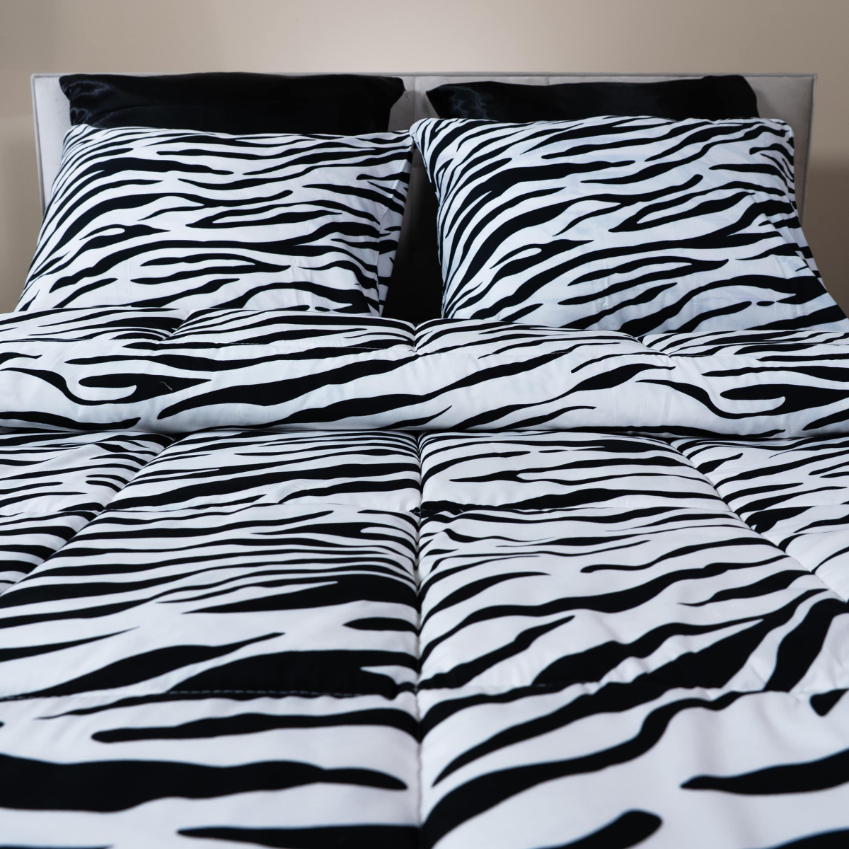 Zelesta Comfort Design Duvet - Zebra Skin
