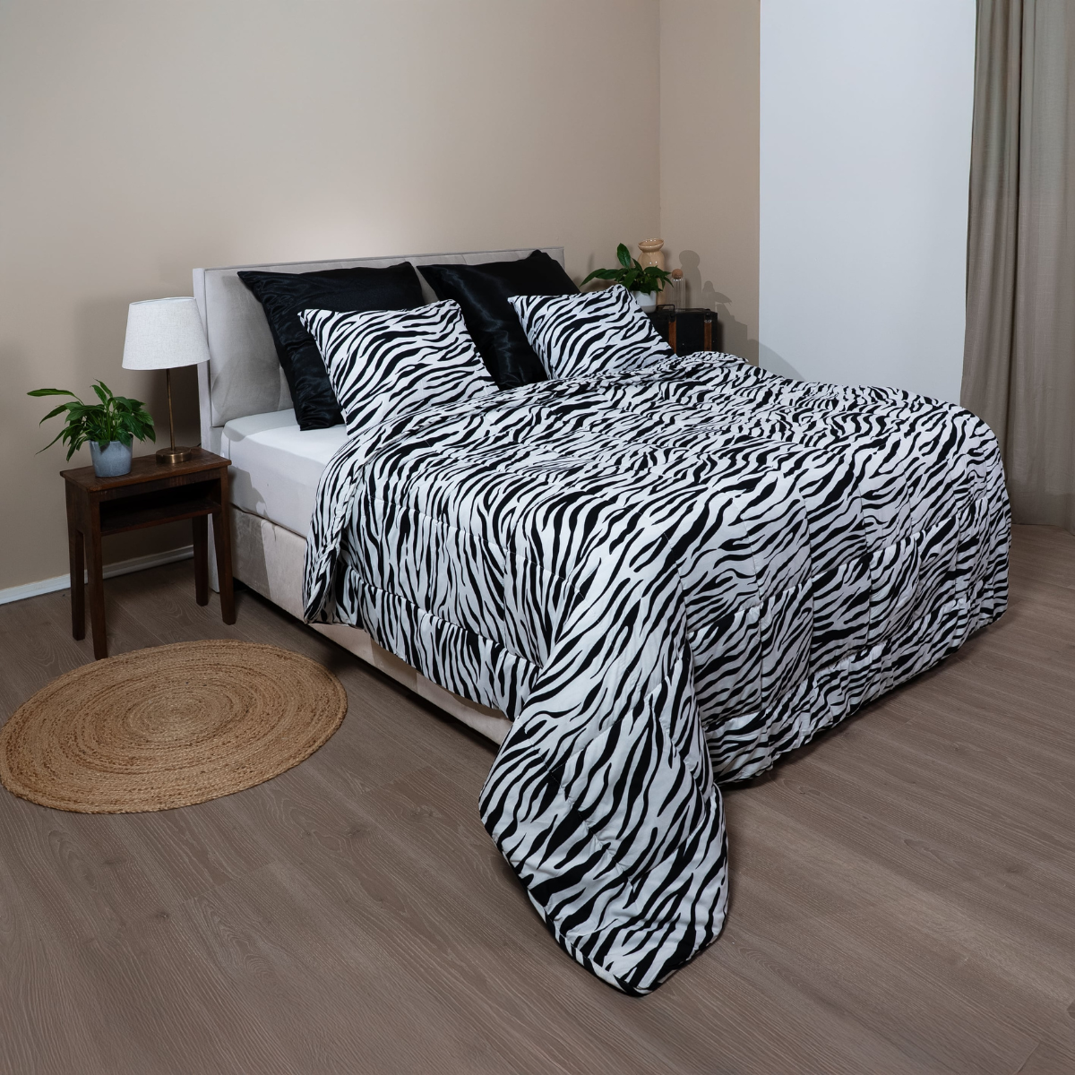 Zelesta Comfort Design 4-Season Duvet - Zebra Skin image
