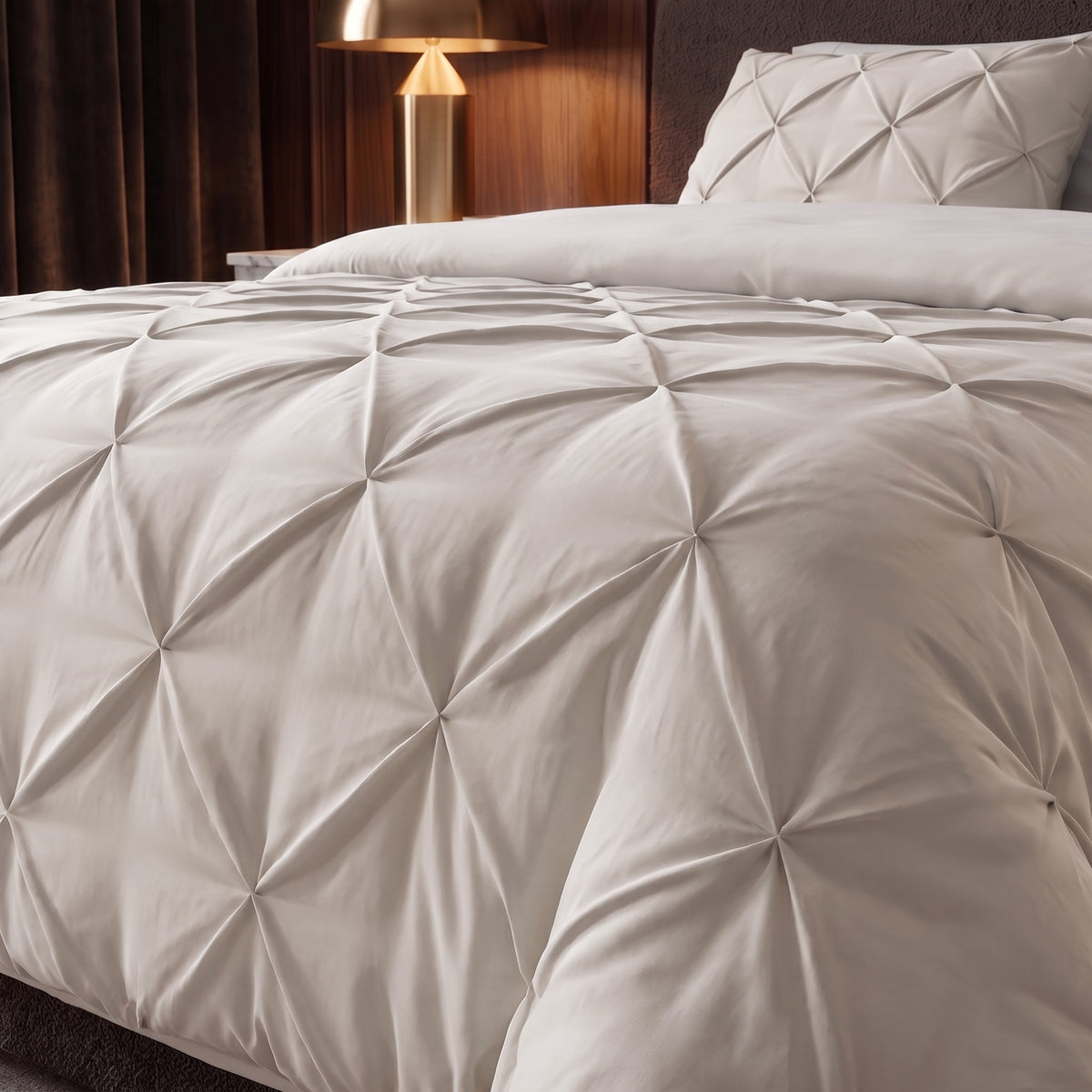 Zelesta Everyday Pintuck Duvet - White
