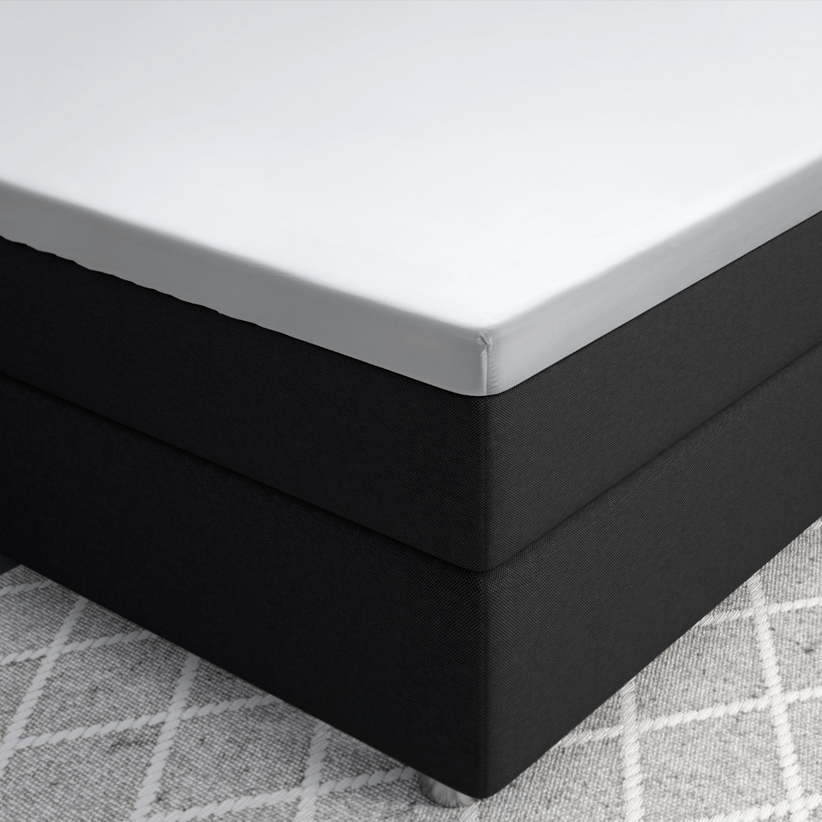 Zelesta Primaviera Deluxe Topper Satin Fitted Sheet White image