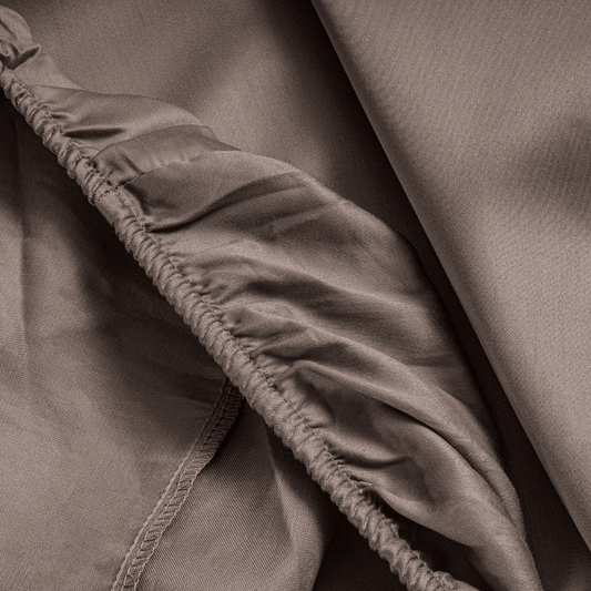 Primaviera Deluxe Topper Satijn Hoeslaken Taupe