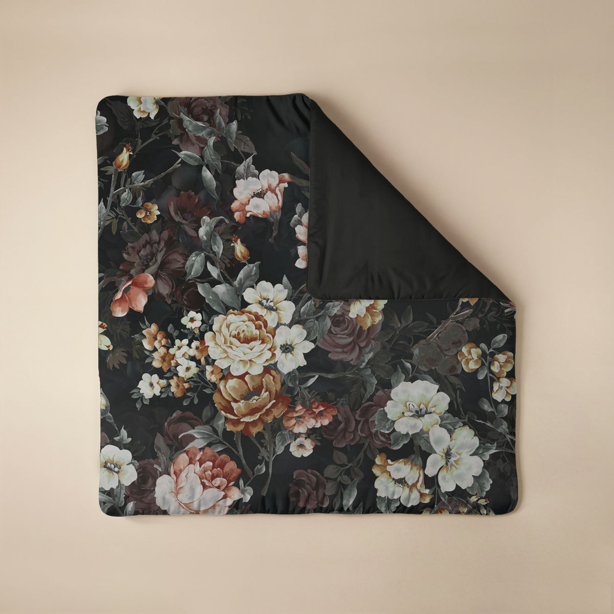 Zelesta Comfort Design Seamless Duvet - Golden Age Flower Black