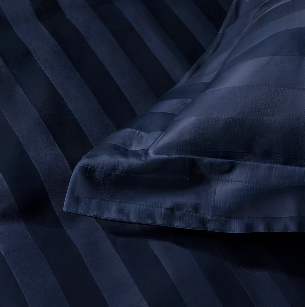 Zelesta Deluxe Hotel Stripe Satin Cotton Duvet - Blue