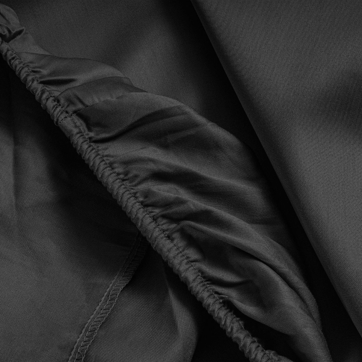 Zelesta Primaviera Satin Deluxe Fitted Sheet Black image